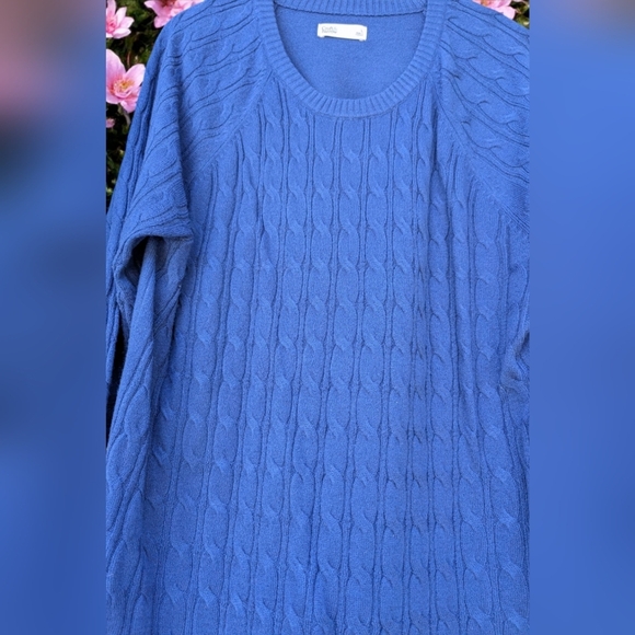 Croft & Barrow The Extra Soft Cabled Crew Neck Sweater Flynn Navy Large (EUC) - Picture 8 of 11